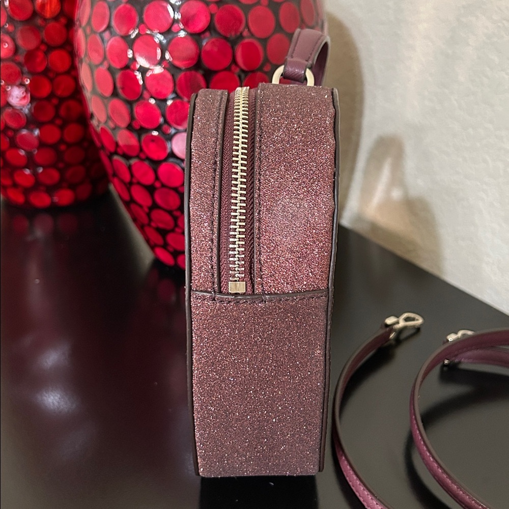 Kate Spade Red Love Shack Glitter Heart Crossbody Bag - MSRP $359 EUC - Picture 4 of 15